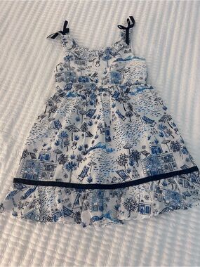 Maggie & Zoe White Sundress with Blue Beach Print and Black Bows. Size 6